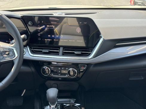 New 2026 Chevrolet Trax ACTIV w/ Sunroof Package image 8