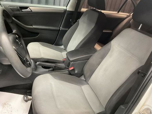 Used 2017 Volkswagen Jetta S w/ Jetta S Cold Weather Package image 11