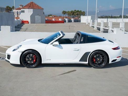 Used 2019 Porsche 911 Targa 4 GTS AWD/4WD image 7