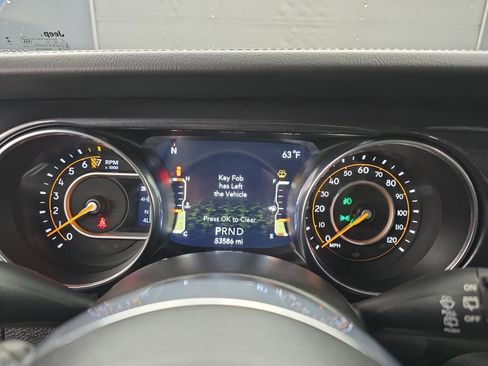 Used 2022 Jeep Wrangler Unlimited Sahara image 43