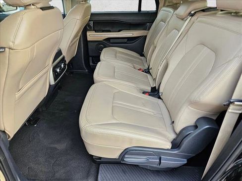 Used 2024 Ford Expedition Max Limited image 19