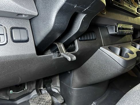 Used 2025 Mercedes-Benz Sprinter 2500 image 21