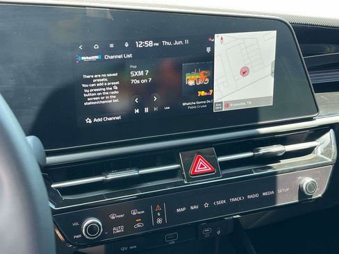 Certified 2025 Kia Niro EX FWD image 21