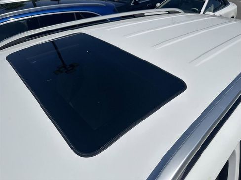 Used 2026 Mercedes-Benz GLE 350 4MATIC image 3