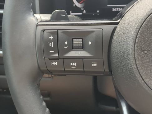 Used 2023 Nissan Rogue Platinum w/ Platinum Premium Package AWD/4WD image 23