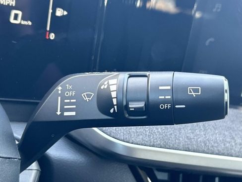 New 2026 Nissan Kicks S FWD image 32