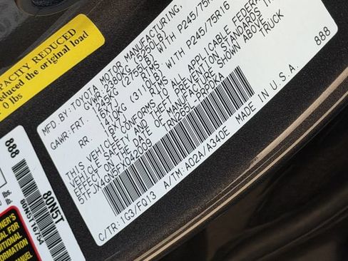 Used 2015 Toyota Tacoma PreRunner w/ SR5 Package RWD image 10