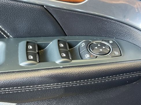 Used 2019 Ford Explorer Limited w/ Class III Trailer Tow Package FWD image 13