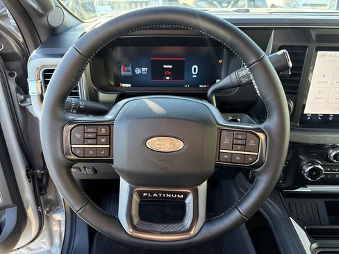 Used 2025 Ford F450 Platinum image 13