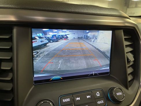 Used 2017 GMC Acadia SLT image 21