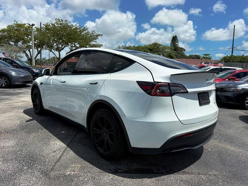 Used 2021 Tesla Model Y Long Range AWD/4WD image 7