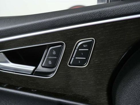 Used 2025 Audi Q7 2.0T Premium Plus w/ Premium Plus Package AWD/4WD image 27