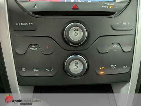 Used 2015 Ford Explorer XLT w/ Equipment Group 202A AWD/4WD image 23