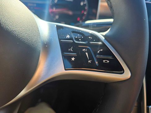 Used 2026 Mercedes-Benz GLC 300 4MATIC image 32