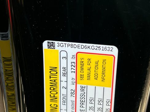 Used 2019 GMC Sierra 1500 SLT w/ SLT Premium Package image 42