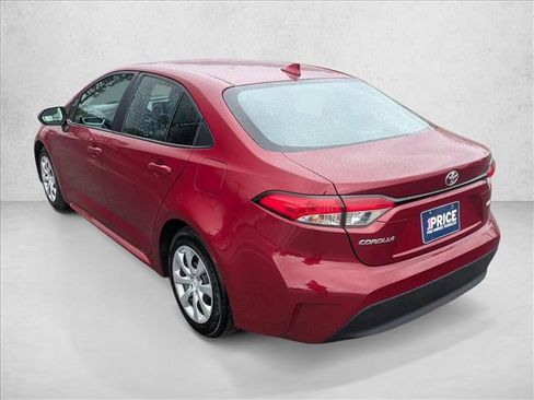 Used 2025 Toyota Corolla LE image 7