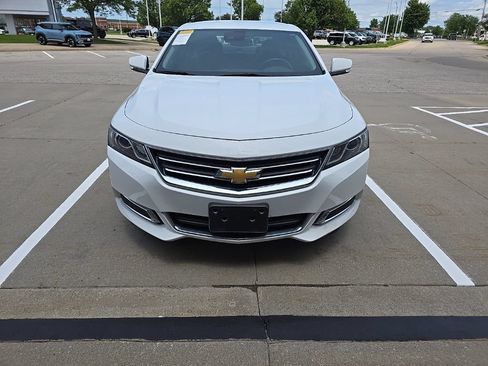 Used 2014 Chevrolet Impala LT w/ Premium Seating Package FWD image 2