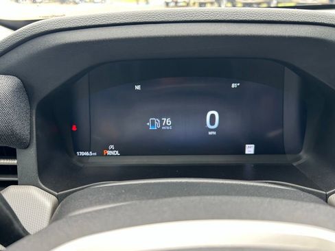 Used 2025 Ford Explorer Active w/ Active Comfort Package RWD image 12