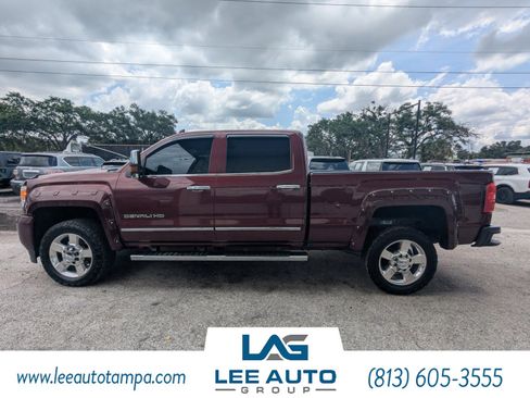 Used 2016 GMC Sierra 2500 Denali w/ Duramax Plus Package AWD/4WD image 7