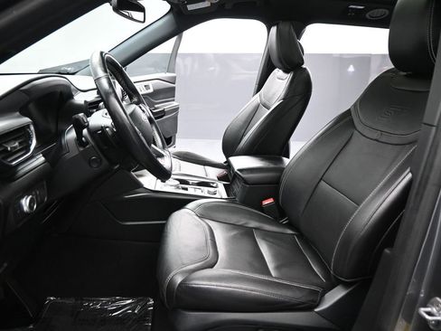 Certified 2022 Ford Explorer ST w/ Equipment Group 401A image 10