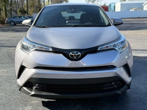 Used 2019 Toyota C-HR LE image 8