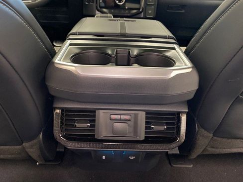 New 2023 Ford F150 Lightning Platinum image 18