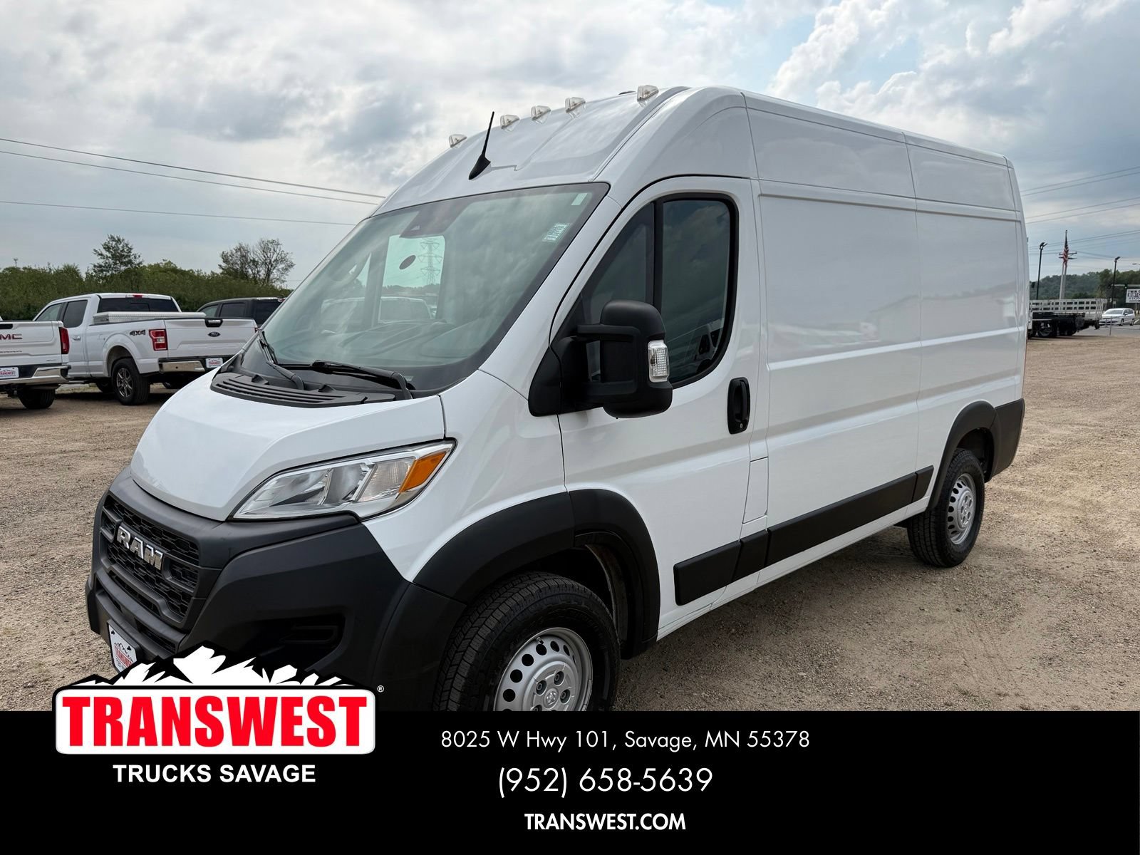 Used 2025 RAM ProMaster 2500 w/ Convenience Group FWD image 1