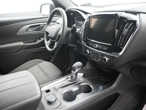 Used 2023 Chevrolet Traverse LT AWD/4WD image 33
