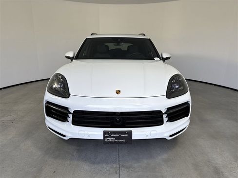 Certified 2022 Porsche Cayenne w/ Premium Package Plus image 7