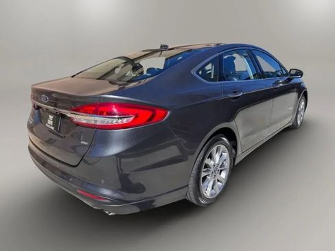Used 2018 Ford Fusion Energi SE FWD image 9