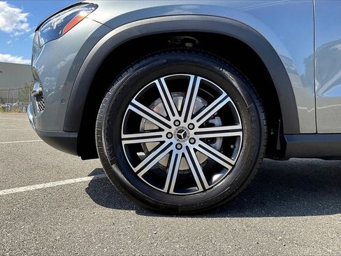 Used 2025 Mercedes-Benz GLE 350 4MATIC image 8