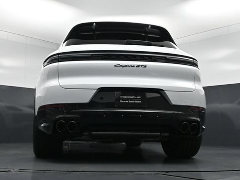 New 2026 Porsche Cayenne GTS AWD/4WD image 28