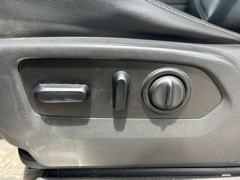 Used 2020 Chevrolet Silverado 1500 RST AWD/4WD image 11