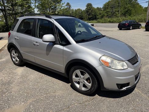 Used 2012 Suzuki SX4 AWD Hatchback image 7