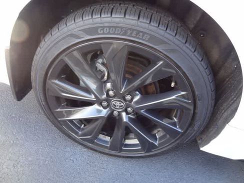 Used 2024 Toyota Corolla SE image 24