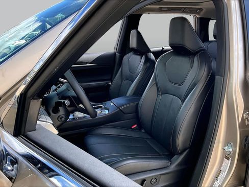 Used 2023 INFINITI QX60 Sensory w/ Vision Package AWD/4WD image 8