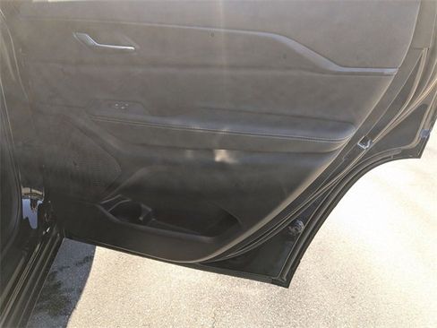 New 2025 Jeep Grand Cherokee L Altitude image 31