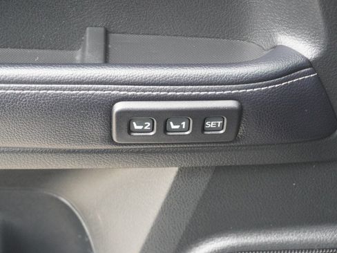 Used 2019 Toyota 4Runner Limited AWD/4WD image 22