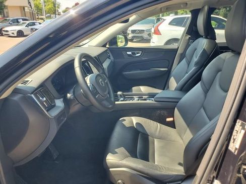 Certified 2025 Volvo XC60 B5 Core AWD/4WD image 14