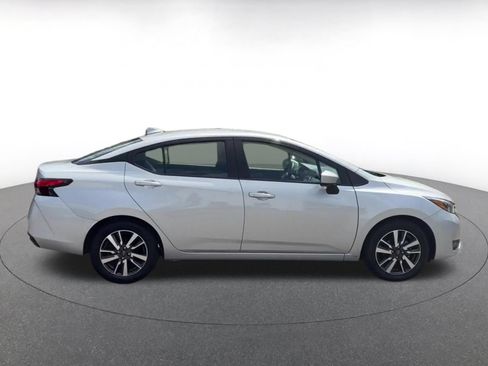 Used 2025 Nissan Versa SV FWD image 16