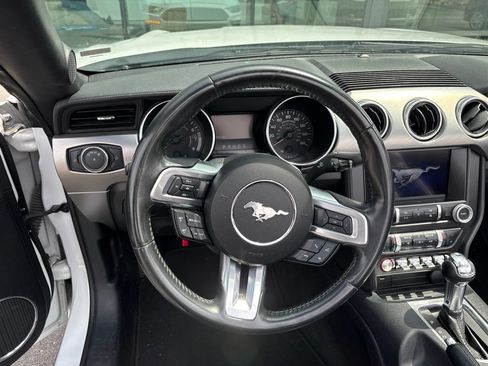 Used 2022 Ford Mustang Premium RWD image 8