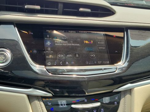 Used 2025 Cadillac XT6 Premium Luxury w/ LPO, Floor Liner Package AWD/4WD image 25