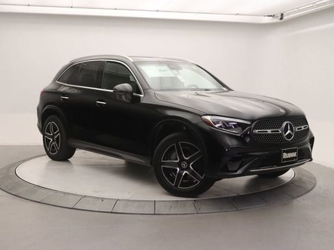 New 2026 Mercedes-Benz GLC 300 image 16