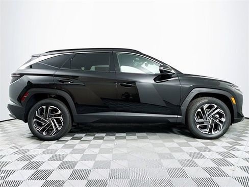 New 2025 Hyundai Tucson Limited image 8