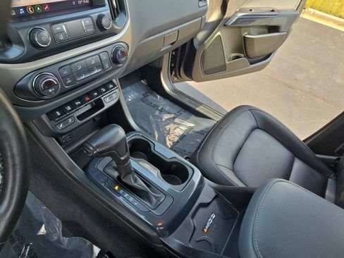 Used 2021 Chevrolet Colorado Z71 w/ Safety Package AWD/4WD image 24