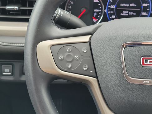 Used 2022 GMC Acadia Denali w/ Denali Ultimate Package AWD/4WD image 23