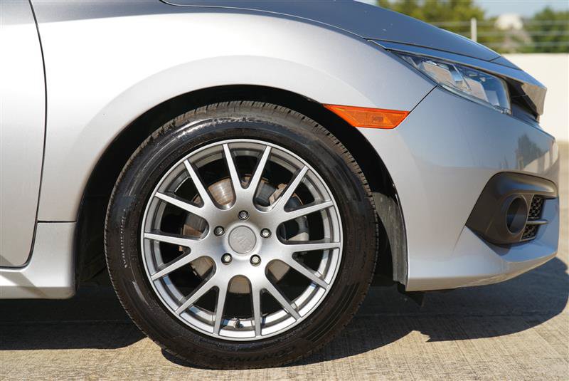 Used 2016 Honda Civic EX-L image 17