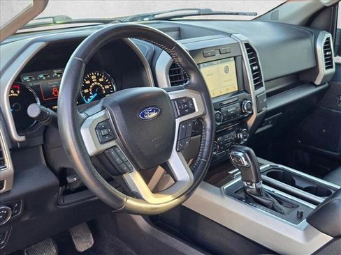 Used 2017 Ford F150 Lariat w/ Equipment Group 501A Mid image 8