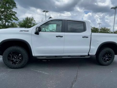 New 2025 Chevrolet Silverado 1500 ZR2 w/ Technology Package image 5