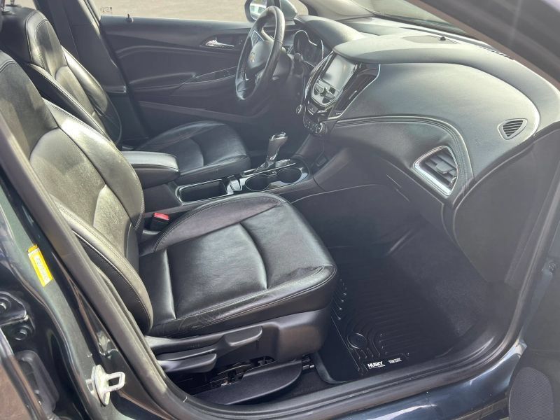 Used 2017 Chevrolet Cruze Premier FWD image 8